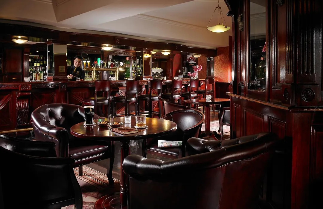 Buswells Hotel-1