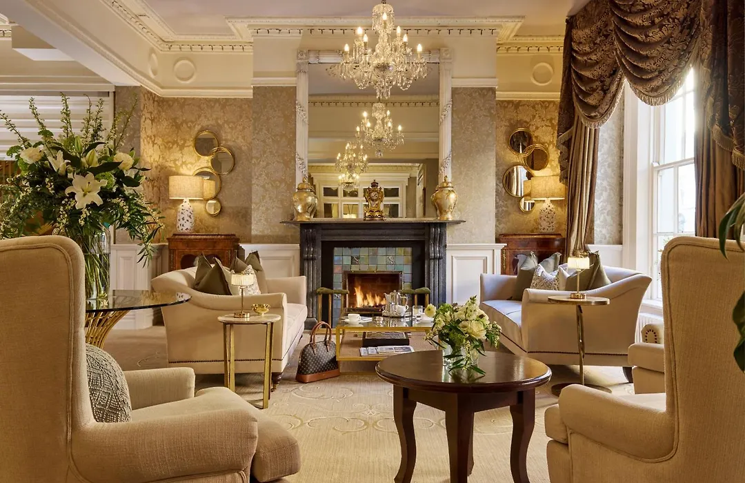 Buswells Hotel-1
